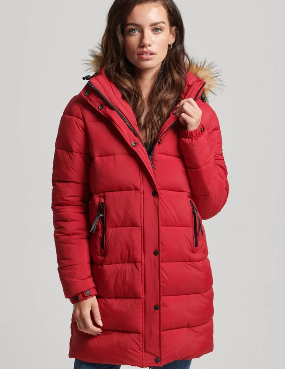 Parka Superdry con Capucha Roja Mujer