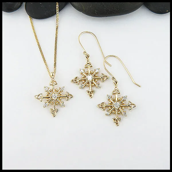 Trinity Snowflake Pendant & Earring Set in Gold