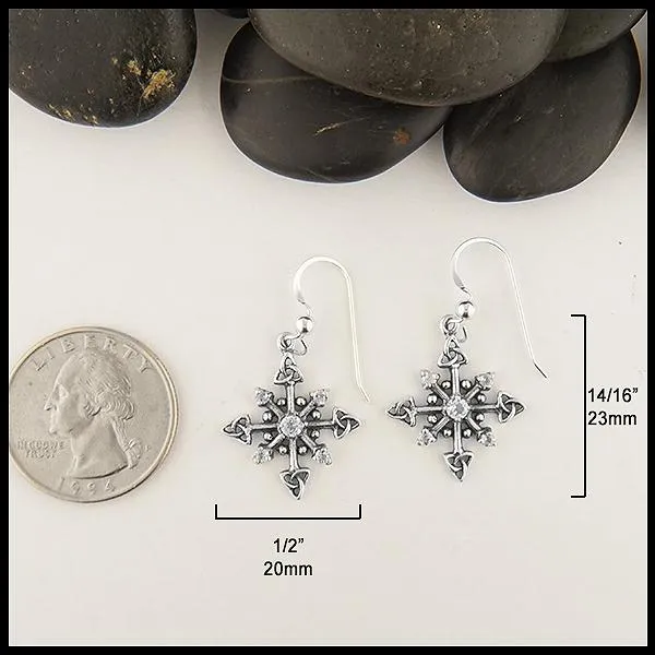 Trinity Snowflake Pendant & Earring Set in Gold