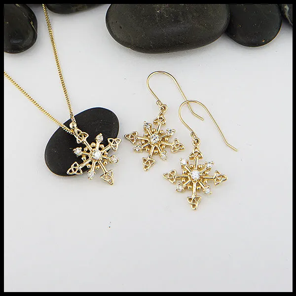 Trinity Snowflake Pendant & Earring Set in Gold